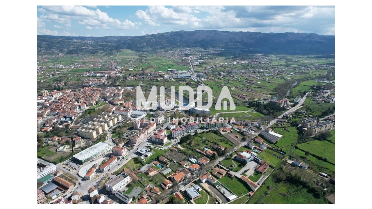 Moradia T4 para Venda em Calvão e Soutelinho da Raia Foto 16