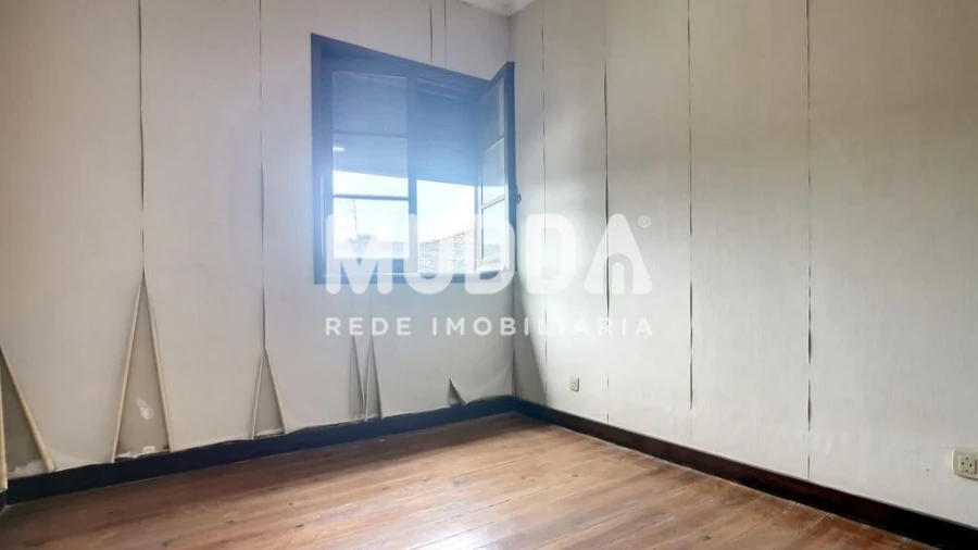 Moradia T4 para Venda em Calvão e Soutelinho da Raia Foto 8