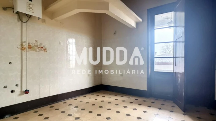 Moradia T4 para Venda em Calvão e Soutelinho da Raia Foto 7