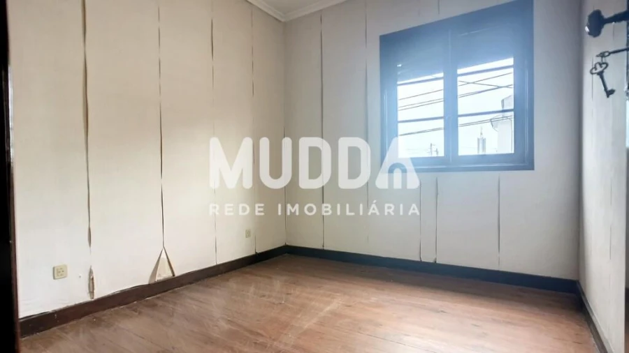 Moradia T4 para Venda em Calvão e Soutelinho da Raia Foto 2