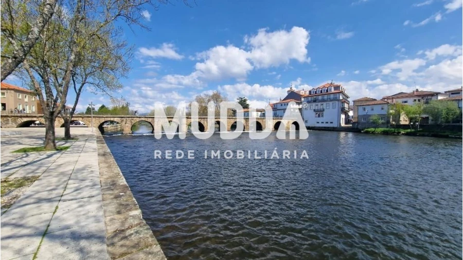 Moradia T4 para Venda em Calvão e Soutelinho da Raia Foto 23