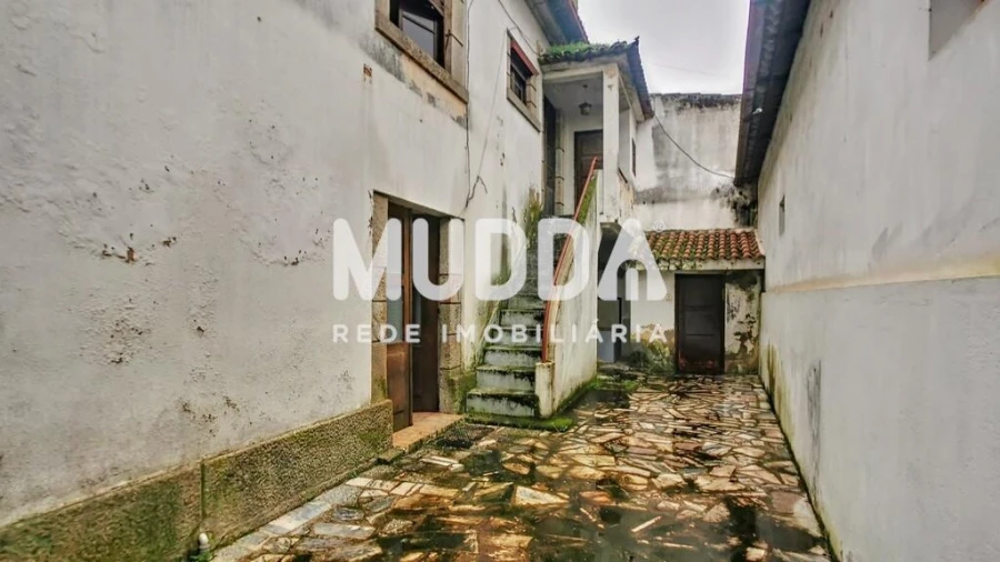 Moradia T4 para Venda em Calvão e Soutelinho da Raia Foto 13