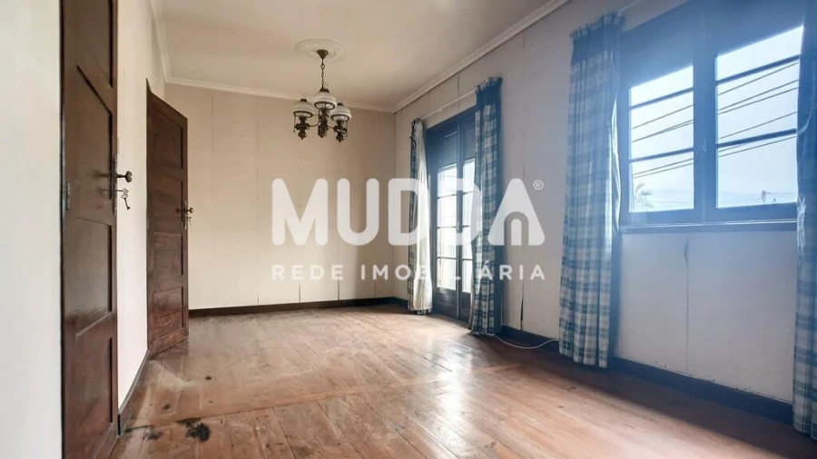 Moradia T4 para Venda em Calvão e Soutelinho da Raia Foto 4