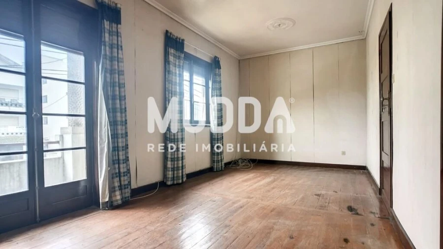 Moradia T4 para Venda em Calvão e Soutelinho da Raia Foto 5