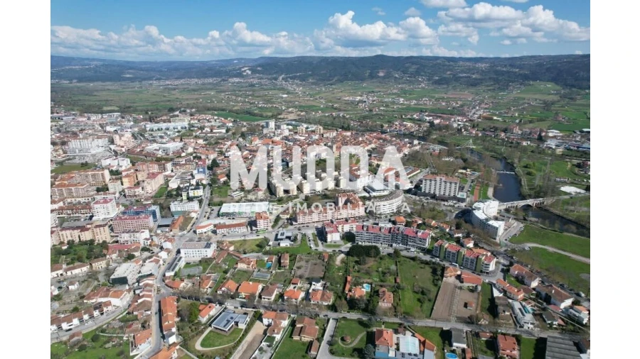 Moradia T4 para Venda em Calvão e Soutelinho da Raia Foto 15