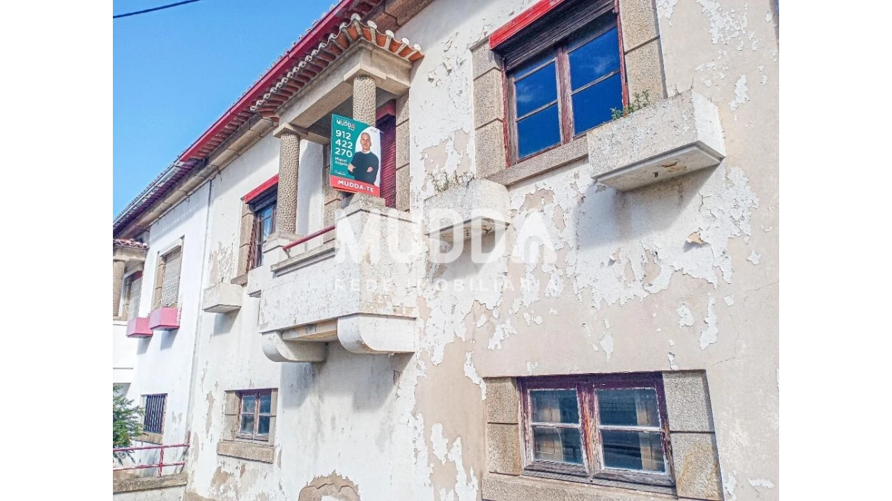 Moradia T4 para Venda em Calvão e Soutelinho da Raia Foto 14