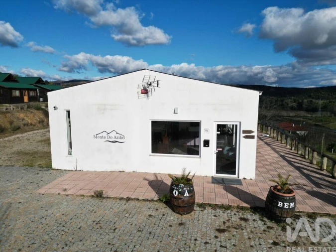 Moradia T10 para Venda em Podence e Santa Combinha Foto 5