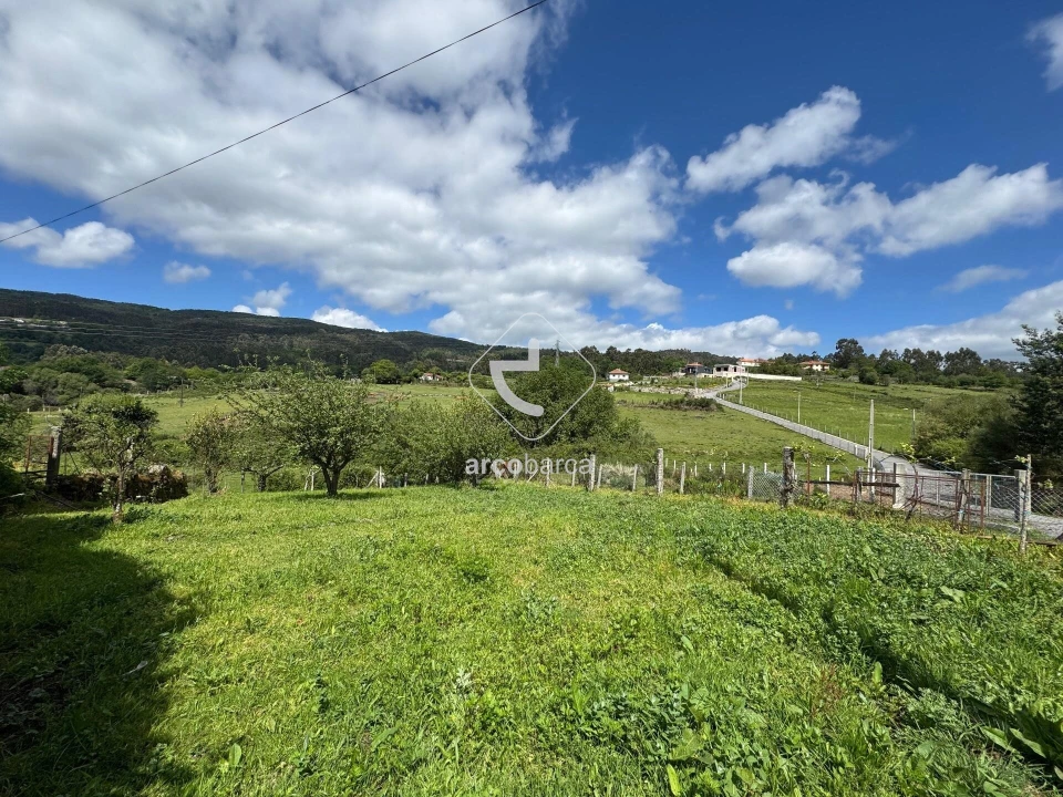 Moradia T4 para Venda em Miranda Foto 13