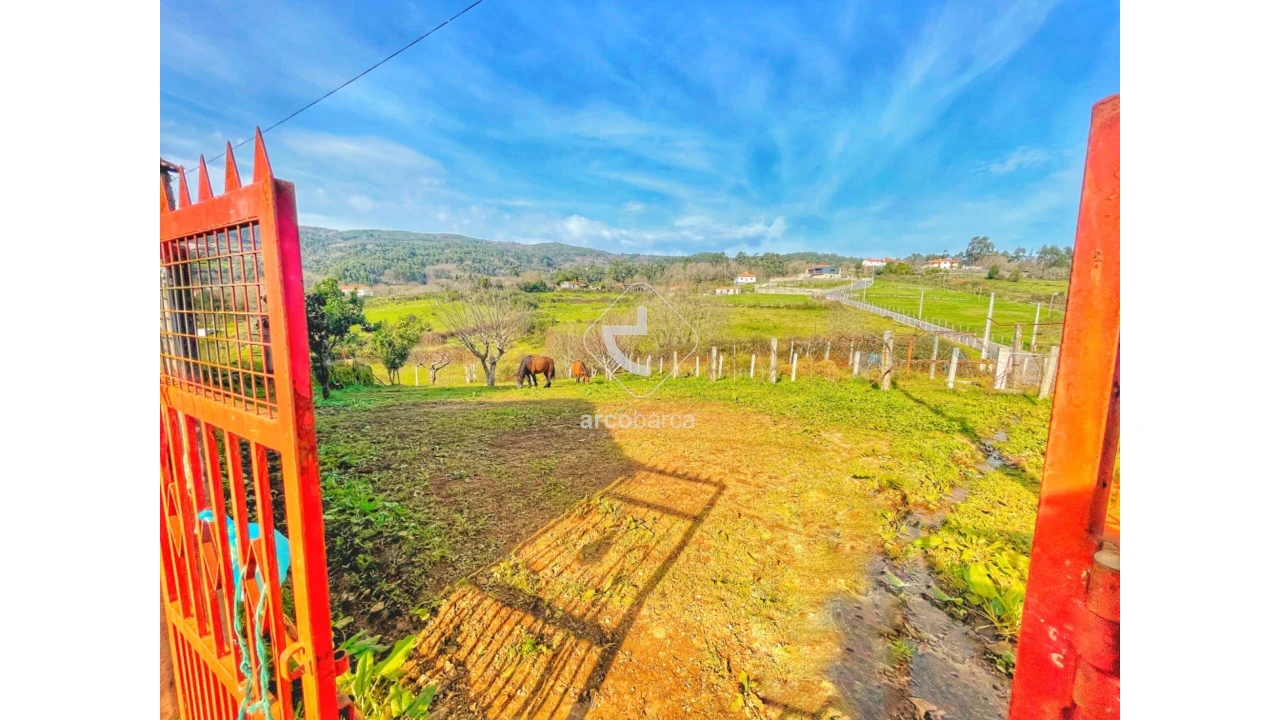 Moradia T4 para Venda em Miranda Foto 29