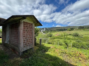 Moradia T4 para Venda em Miranda