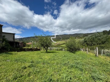 Moradia T4 para Venda em Miranda