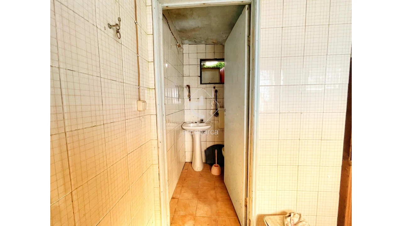 Moradia T4 para Venda em Miranda Foto 11