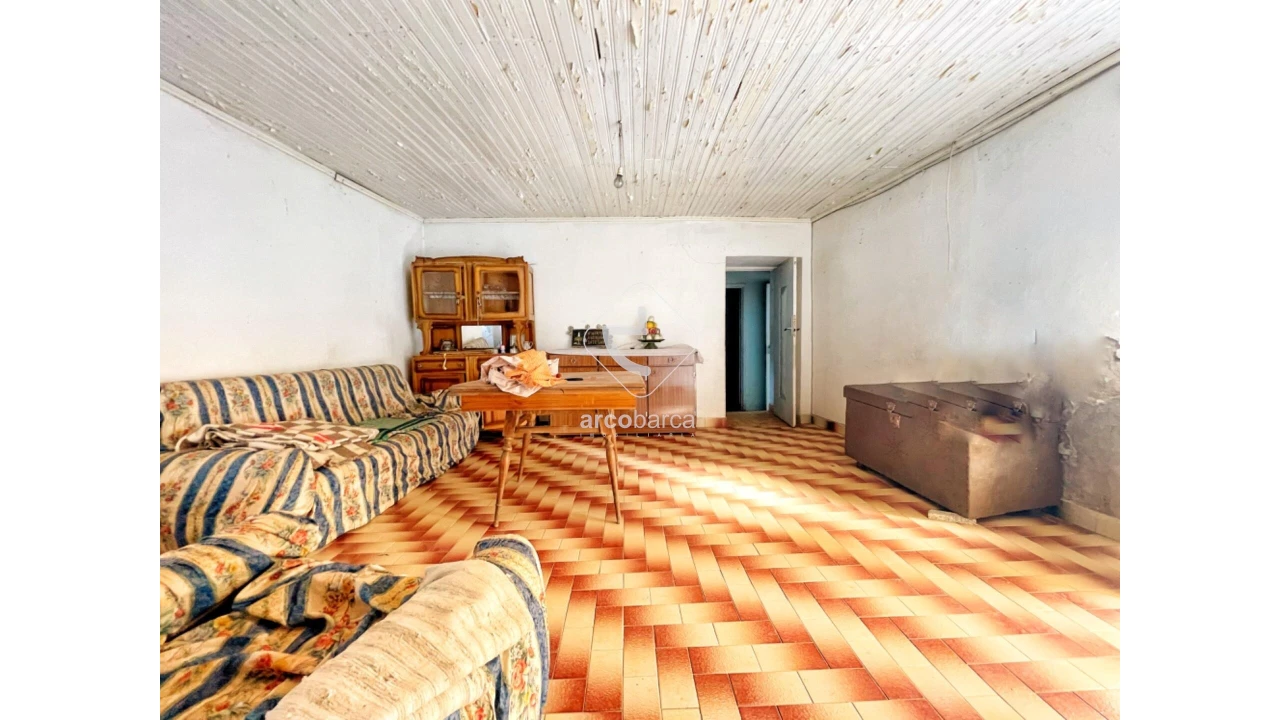 Moradia T4 para Venda em Miranda Foto 3