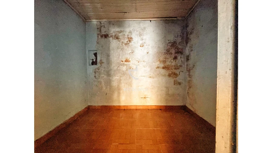 Moradia T4 para Venda em Miranda Foto 9