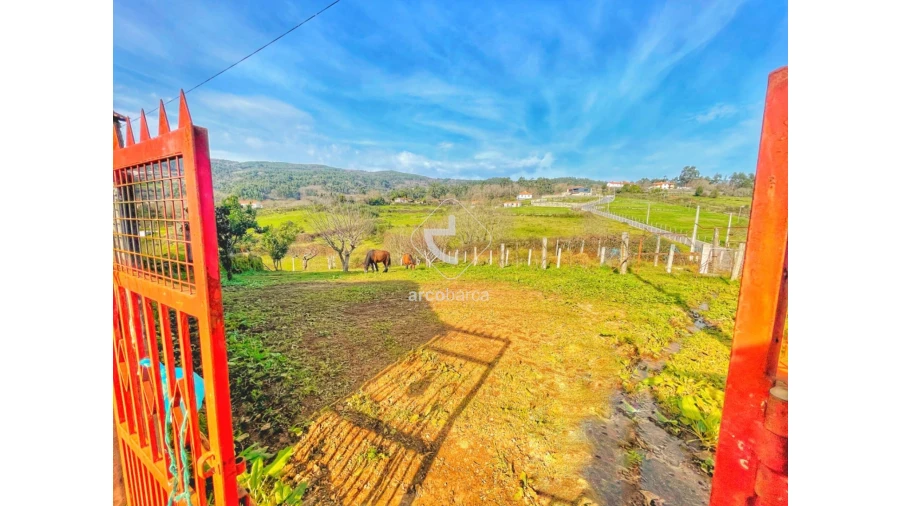 Moradia T4 para Venda em Miranda Foto 29