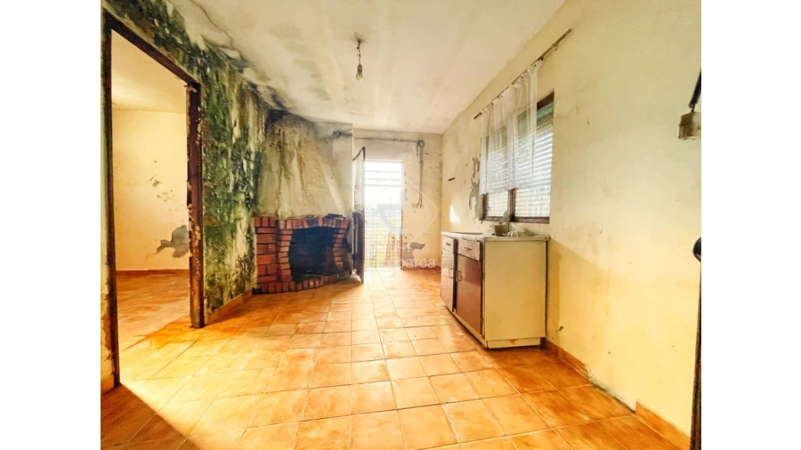 Moradia T4 para Venda em Miranda Foto 13