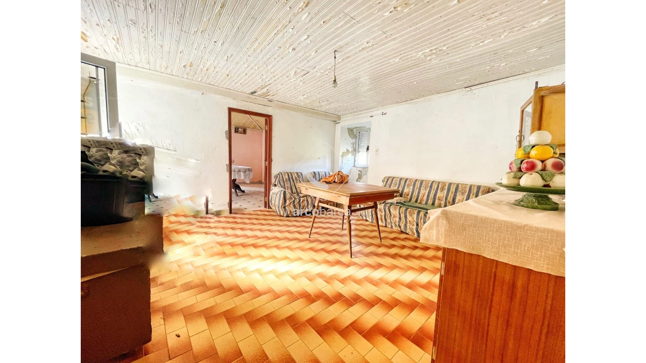 Moradia T4 para Venda em Miranda Foto 4