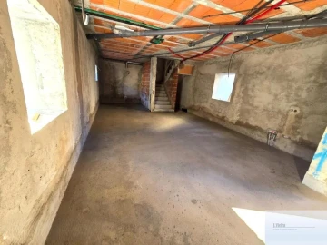 Moradia T3 para Venda em Pedroso e Seixezelo