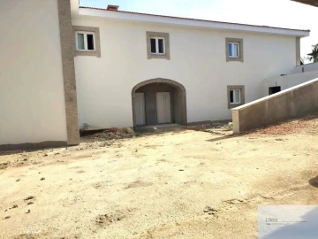 Moradia T3 para Venda em Pedroso e Seixezelo