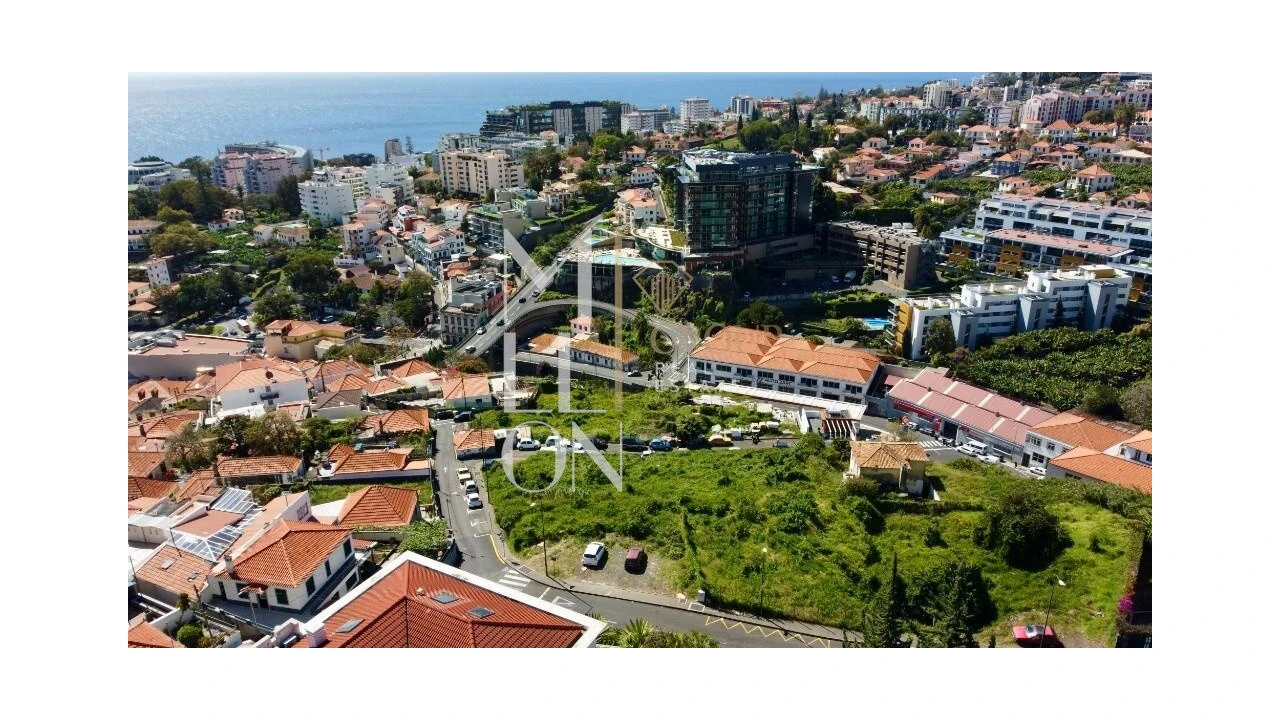 Terreno para Venda em Funchal (São Pedro) Foto 14