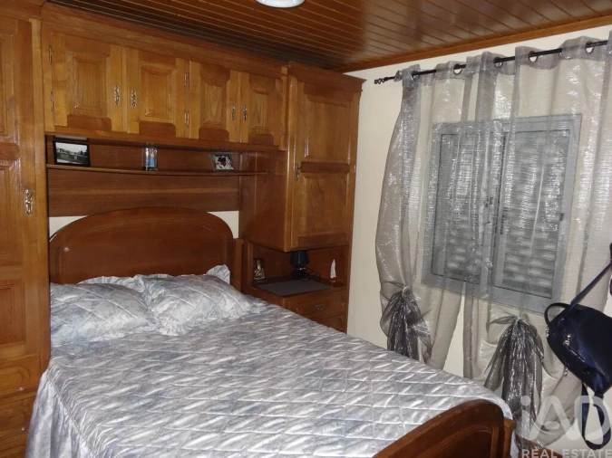 Moradia T4 para Venda em Aguas Frias Foto 18