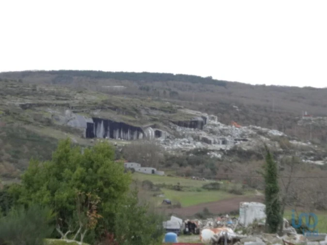 Moradia T4 para Venda em Aguas Frias Foto 7