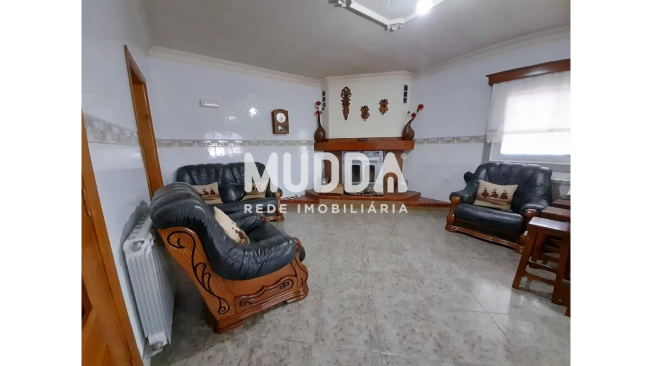 Quinta T4 para Venda em Vimioso Foto 3