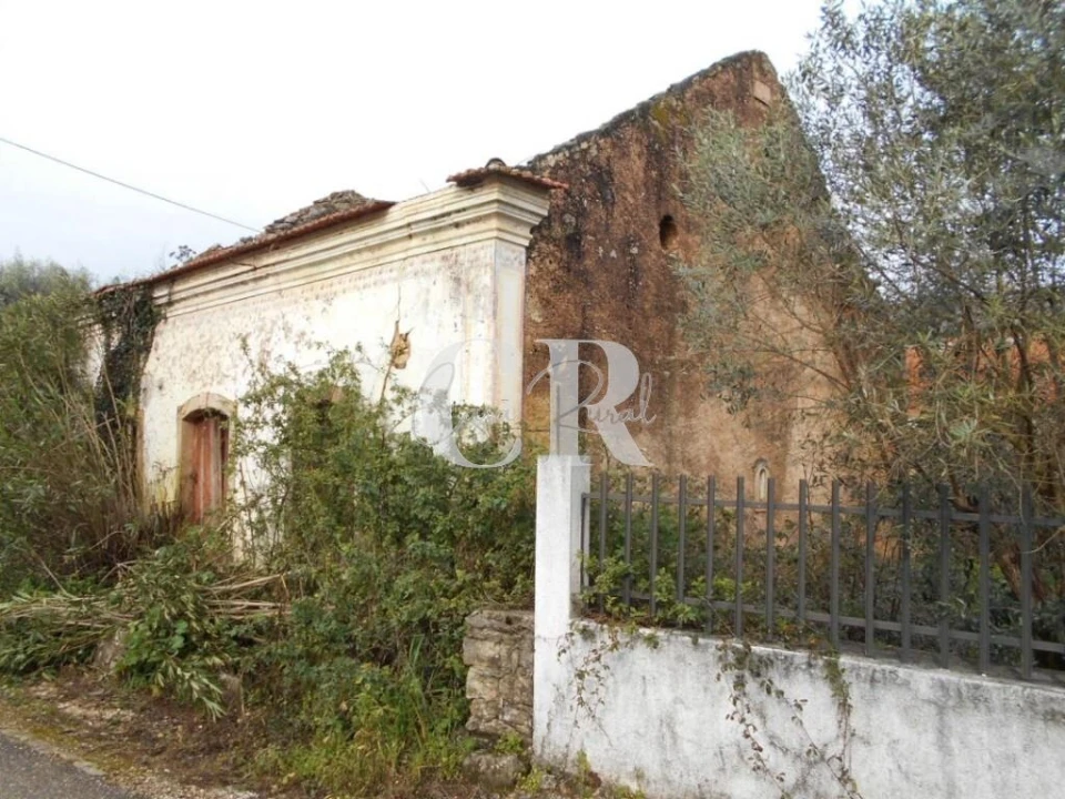Moradia T2 para Venda em Nossa Senhora do Pranto Foto 6