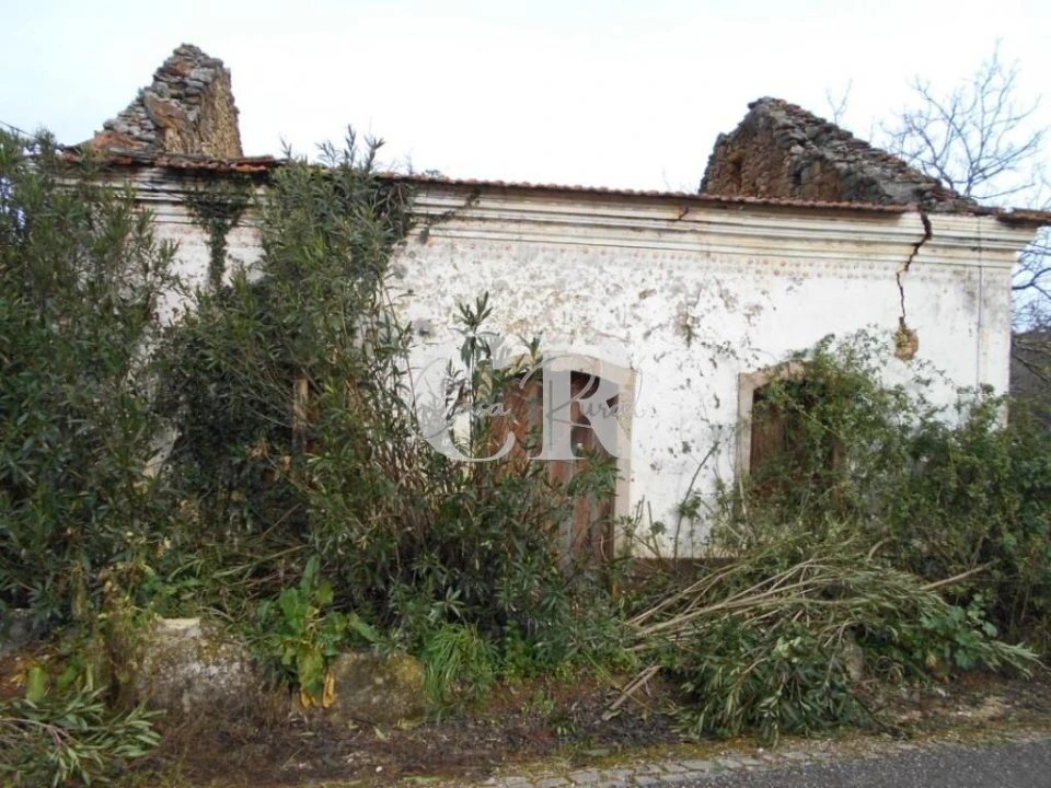 Moradia T2 para Venda em Nossa Senhora do Pranto Foto 17