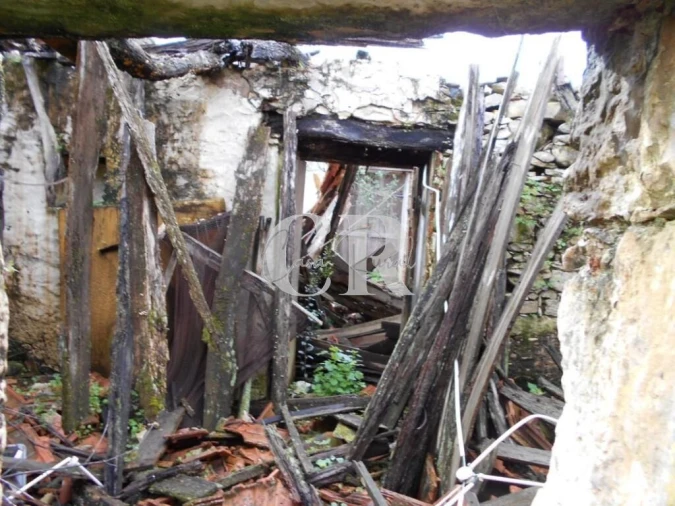 Moradia T2 para Venda em Nossa Senhora do Pranto Foto 12