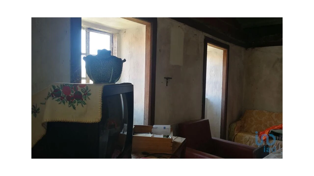 Moradia T3 para Venda em Aguda Foto 7