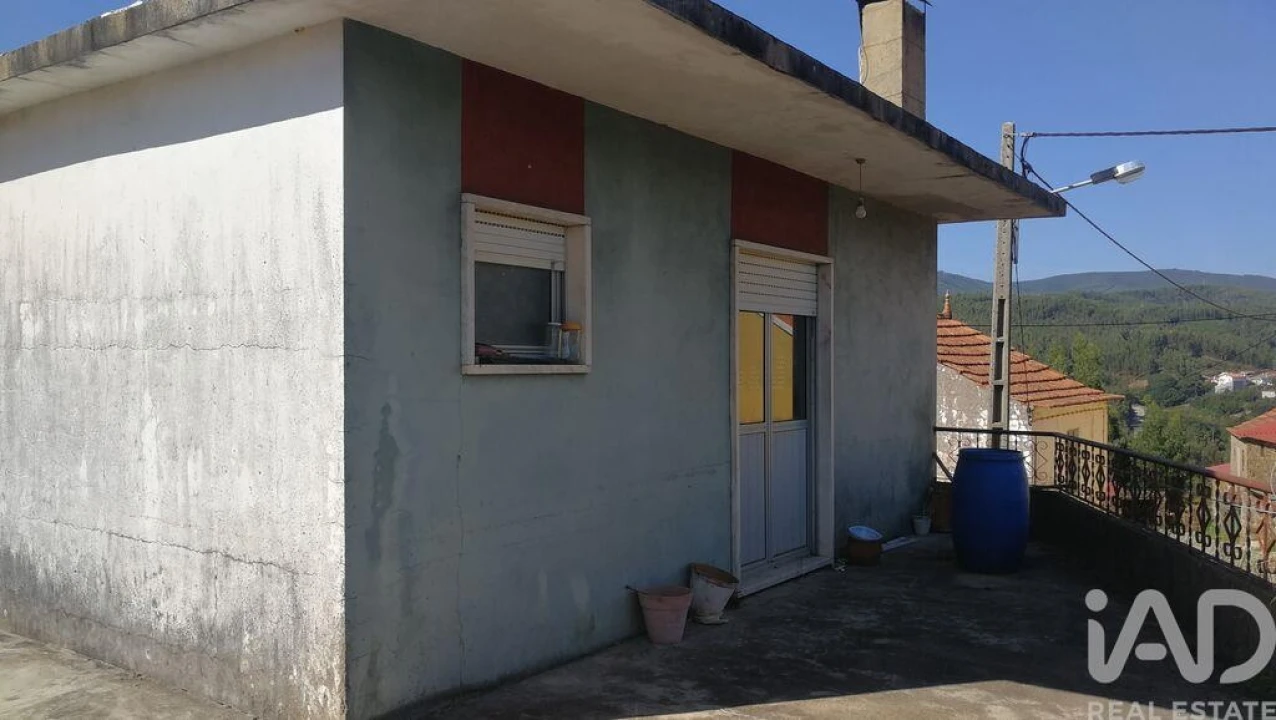 Moradia T3 para Venda em Aguda Foto 17