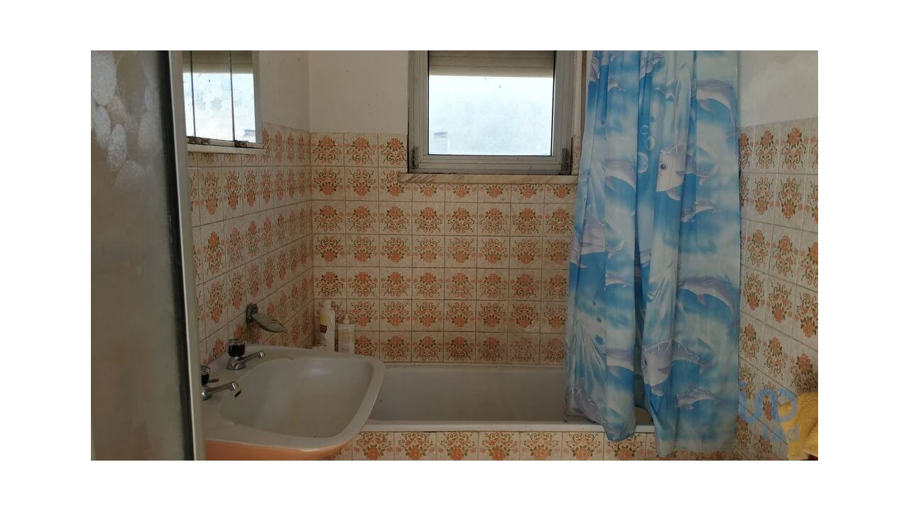 Moradia T3 para Venda em Aguda Foto 10