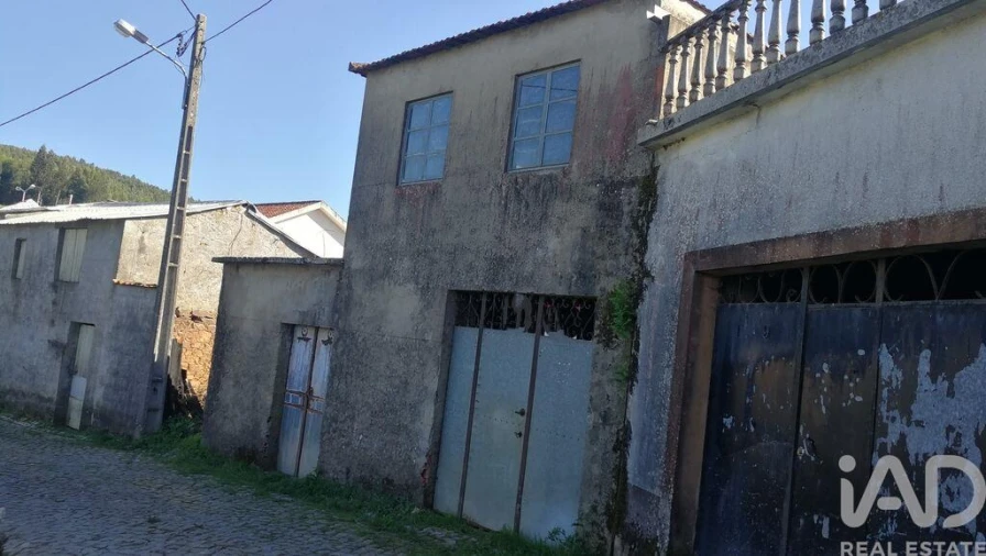 Moradia T3 para Venda em Aguda Foto 21