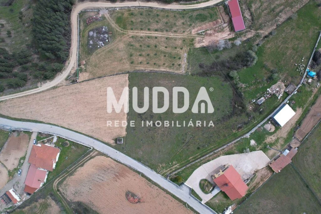 Terreno para Venda em Gimonde Foto 8