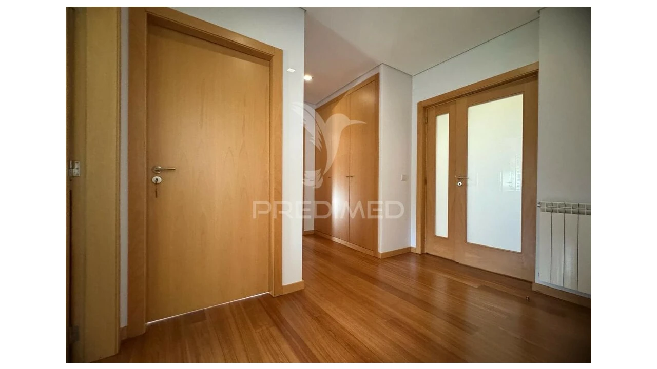 Moradia T4 para Venda em Espinho Foto 19