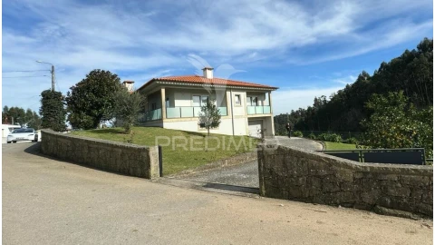 Moradia T4 para Venda em Espinho