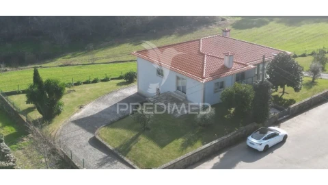Moradia T4 para Venda em Espinho