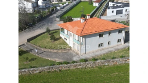Moradia T4 para Venda em Espinho