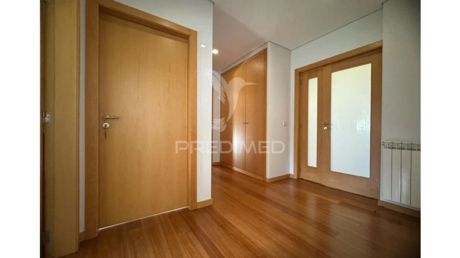 Moradia T3 para Venda em Espinho Foto 18