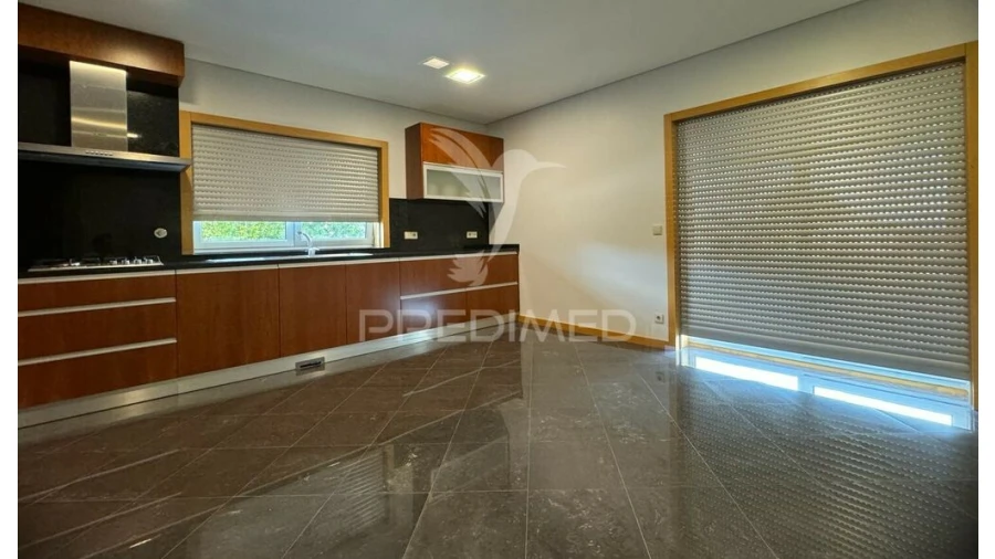 Moradia T3 para Venda em Espinho Foto 13