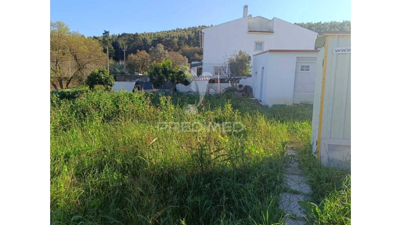 Terreno para Venda em Loures Foto 6