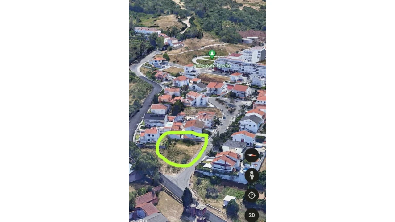 Terreno para Venda em Loures Foto 11