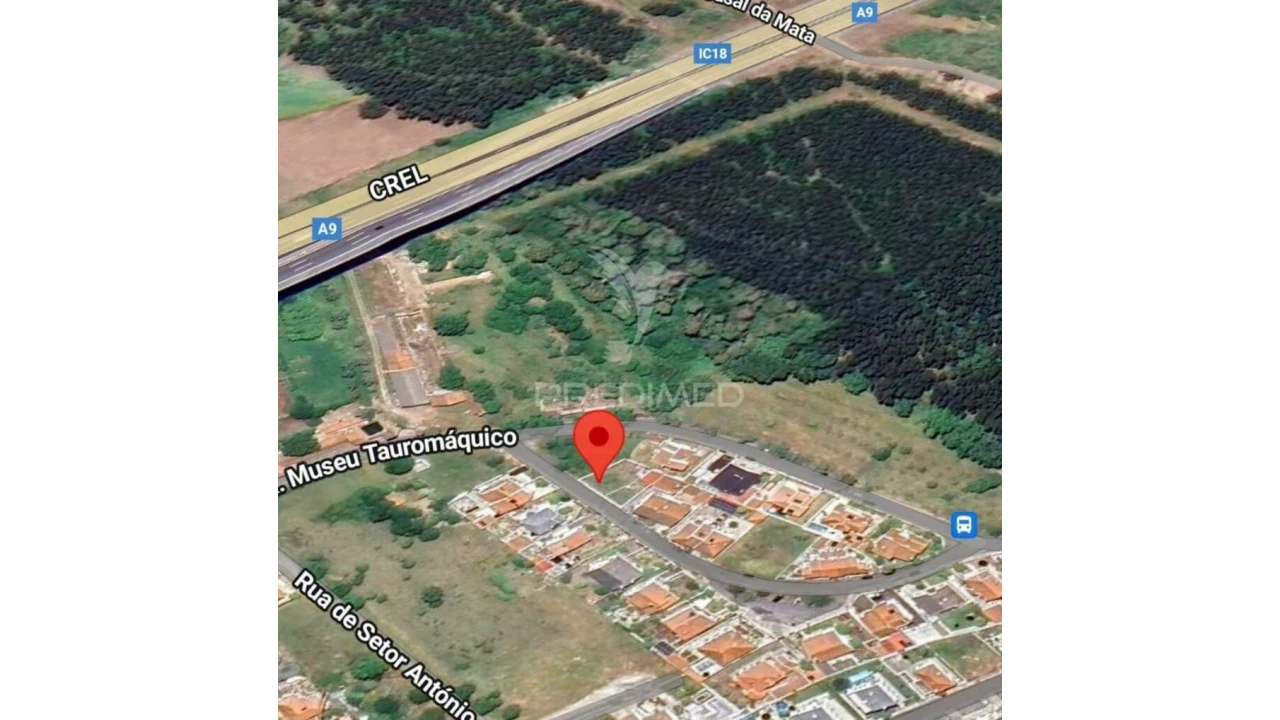 Terreno para Venda em Loures Foto 12