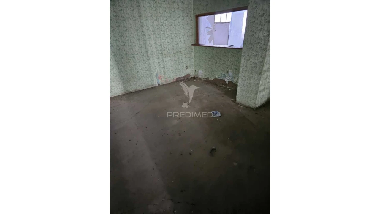 Loja para Venda em Faro (Sé e São Pedro) Foto 2