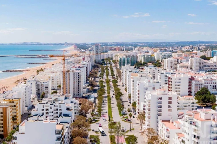 Apartamento T2 para Venda em Quarteira Foto 21