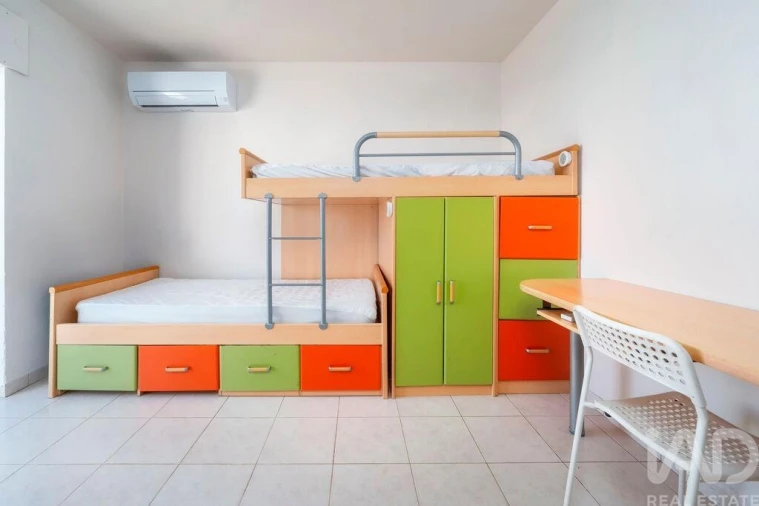 Apartamento T2 para Venda em Quarteira Foto 8