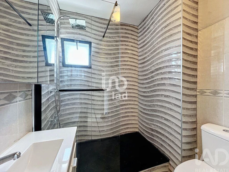 Apartamento T2 para Venda em Quarteira Foto 16