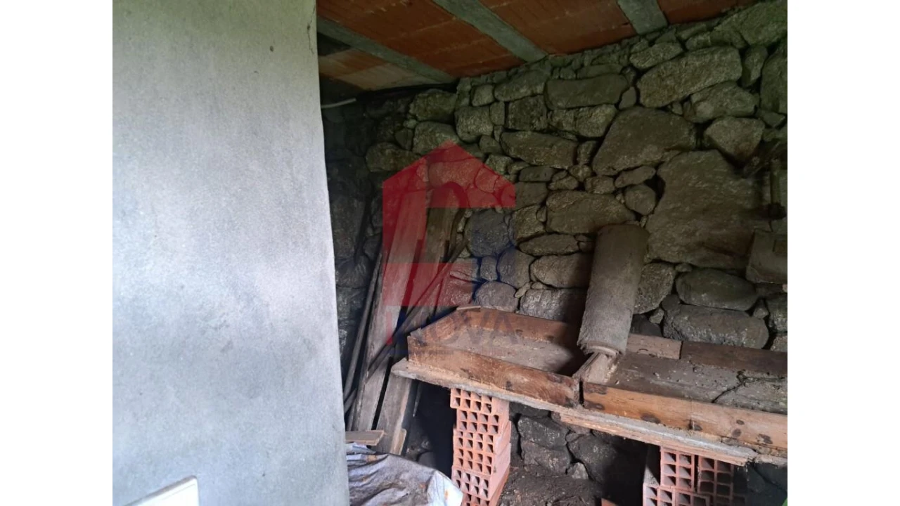 Moradia T2 para Venda em Valbom (São Pedro), Passô e Valbom (São Martinho) Foto 10