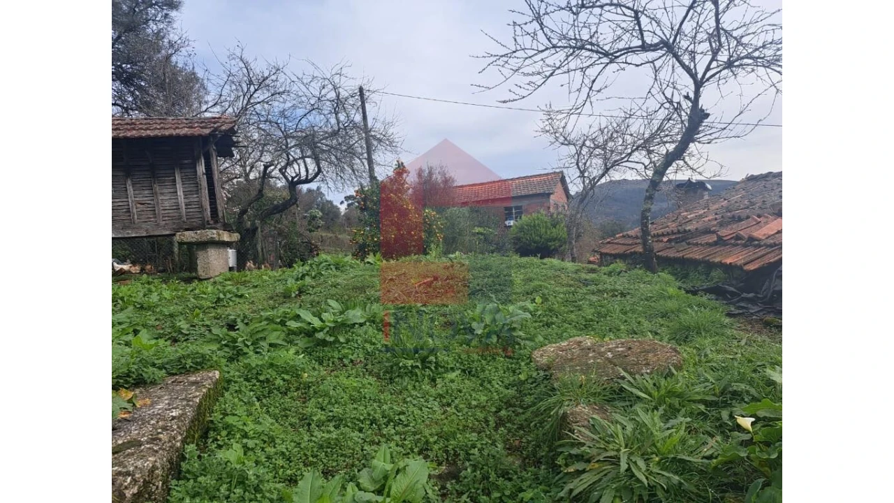 Moradia T2 para Venda em Valbom (São Pedro), Passô e Valbom (São Martinho) Foto 14